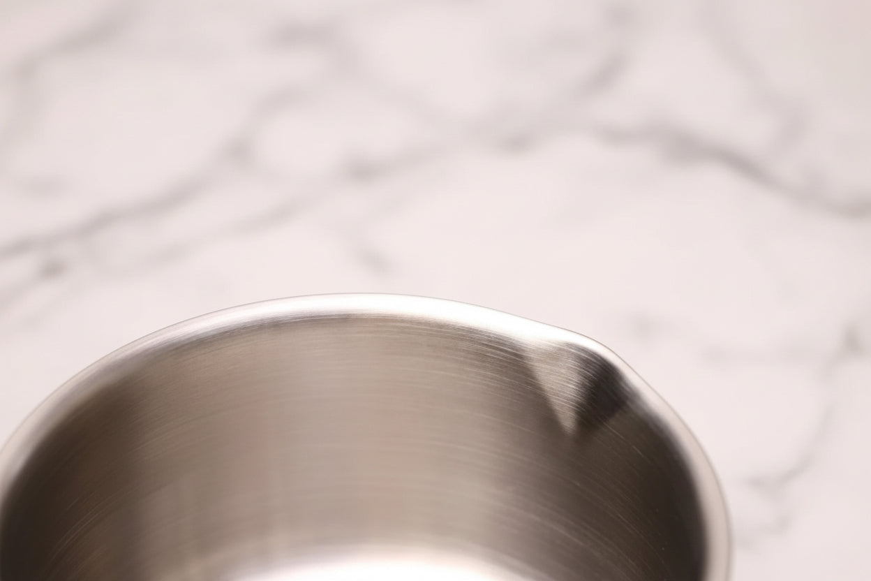 Cacerola para leche con pico Cuisinox de 26 oz