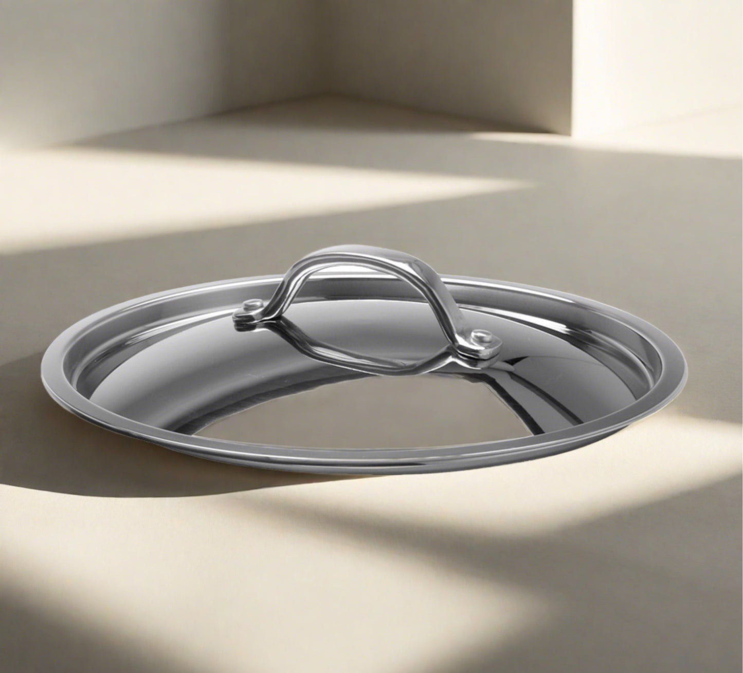 Tapa de acero inoxidable Cuisinox Super Elite con mango remachado 